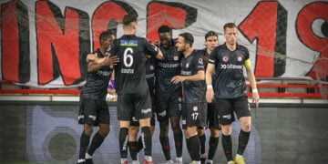 Sivasspor deplasmanda Antalyaspor’u mağlup etti