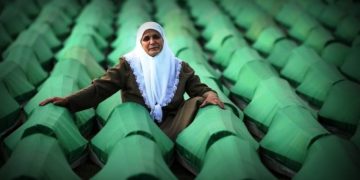 Srebrenitsa Katliamı