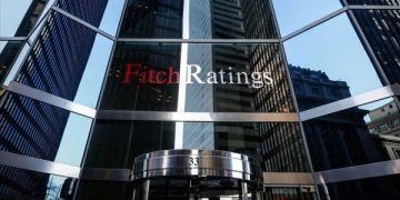 Fitch’ten merkez bankalarının 2024’teki faiz indirimlerinin sert olmayacağı öngörüsü