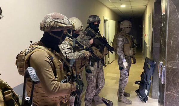 Forex yatırım dolandırıcılarına büyük operasyon: 73 gözaltı