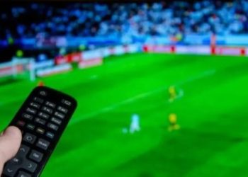 Futbolseverlere müjde! Avrupa Kupası maçları artık o kanalda verilecek