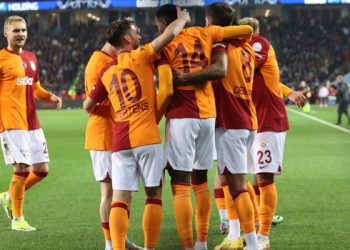 Galatasaray, Trabzonspor deplasmanında farklı kazandı