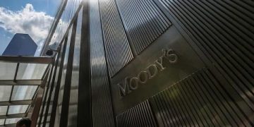 Moody’s 17 Türk bankasının kredi notu görünümünü yükseltti