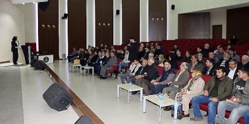 Arı üreticilerine uzaktan eğitim bilgilendirme toplantısı düzenlendi