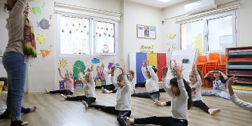 Aydın Büyükşehir Belediyesi miniklere bale eğitimi veriyor