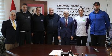 Burhaniye Belediyesi 2.Voleybol Turnuvası İştirakçilerinden Lider Deveciler’e Ziyaret