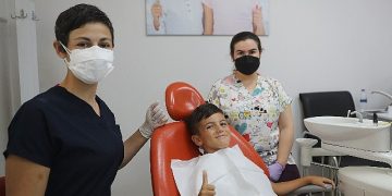 Büyükşehir’in diş tedavisi yüzleri güldürüyor