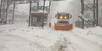 Büyükşehir’in kar mesaisi devam ediyor