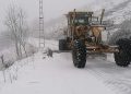 Canik Belediyesi, kar yağışına karşı çalışmalarına aralıksız devam ediyor.