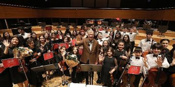 Çocuk senfoni ve Cengiz Özkan’dan mükemmel konser