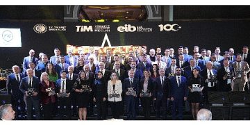 Cumhuriyetin 100. Yılına damga vuran ihracatçılar ödüllendirildi