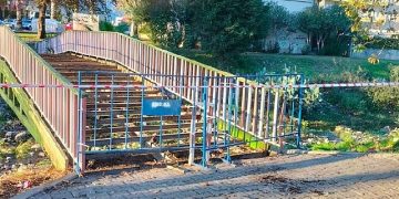 Dere üzerindeki köprüler onarılıyor