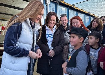 Deü grupları malatya’da konteyner kenti ziyaret etti