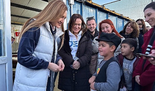 Deü grupları malatya’da konteyner kenti ziyaret etti