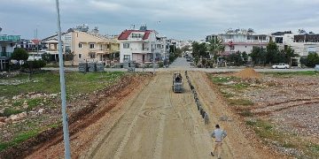 Didim’de yol çalışmaları tüm süratiyle devam ediyor