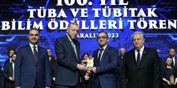 Doç. Dr. Fatih Kocabaş’a TÜBA-GEBİP Mükafatı