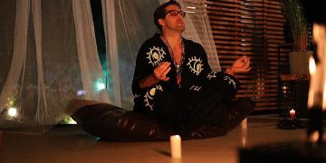 Doğu Demirkol evvel danıştı sonra yazdı