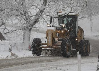 Edremit Belediyesi, Kazdağları’nda kar uğraşında