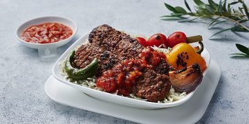 Emirates, 300 yemek tanımından oluşan vegan mutfağına olan talebin %40 arttığını duyurdu