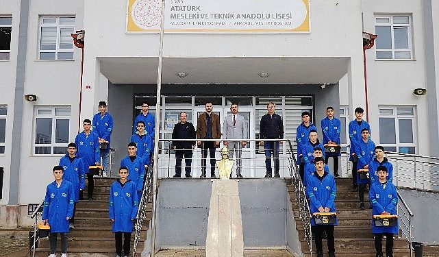 “Enerjinin Yıldızları” Projesi ile elektrik dağıtım dalına “yıldız” yağdı