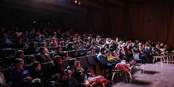 Gemlikli çocuklar tatilde cümbüşe doyuyor