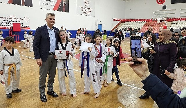 Gölcük belediyespor atletleri jenerasyon atlama coşkusu yaşadı