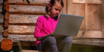 İş Bankası’nın 100. Yılında “100 Köye İnternet”