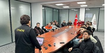 İtfaiyeden elektrikli araçlara müdahale eğitimi