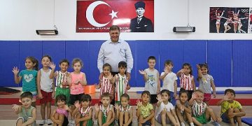 Karşıyaka Belediyesi 1 yılda 50 bin şahsa spor yaptırdı