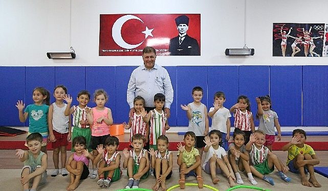 Karşıyaka Belediyesi 1 yılda 50 bin şahsa spor yaptırdı