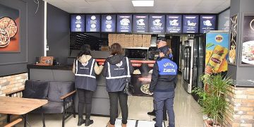 Kartepe zabıtasından menü ve fiyat kontrolü