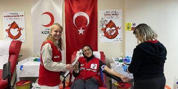 Kızılay Bayan Gönüllüleri’nden “Candan Bağlıyız” Kampanyasına Takviye