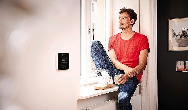 Kombiyi internetten araştırıp, mağazadan satın alıyoruz