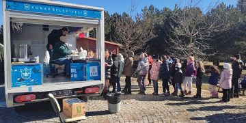 Konaklı minik atletlere yarıyıl tatili ikramı Spil gezisi