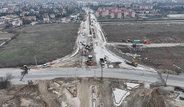 Konya Büyükşehir Necmettin Erbakan Caddesi’nde Ağır Bir Çalışma Sürdürüyor