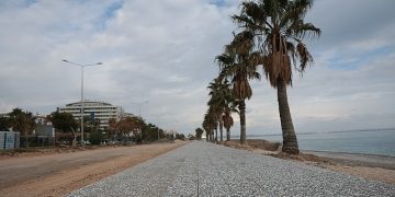 Konyaaltı Kıyısı’nda hummalı çalışma