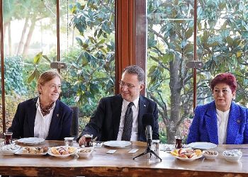 Lider Çalık bayan girişimcilerle buluştu