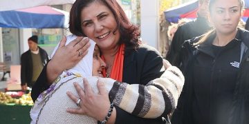 Lider Çerçioğlu çarşamba pazarı’nda vatandaşlarla buluştu