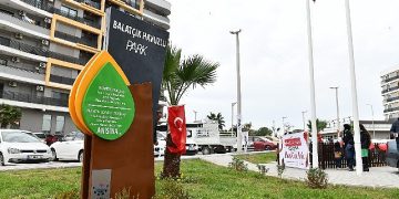 Lider Gümrükçü Balatçık’ta Parkı Açtı Öğrenci Yurdunun Muştusunu Verdi