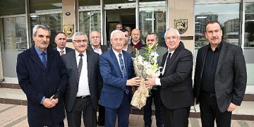 Lider Selvitopu sürücü esnafını ziyaret etti