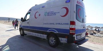 Mavi ambulanslar sıhhat için mekik dokudu