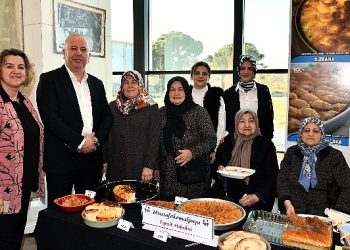 Mustafakemalpaşa’nın yöresel lezzetler kitabı görücüye çıktı