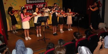 Sandal, ‘Kültür-sanatın başşehri Bayraklı’