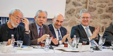 Soyer: “Kentsel dönüşümde büyük ve gözü pek adımlar atacağız”