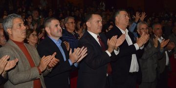 Uğur Mumcu ve demokrasi şehitleri Yenişehir’de anıldı