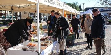 Üretici ve tüketici Karşıyaka’da 13 kere buluştu