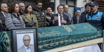 Vedat Uğur’a Konak Belediyesi’nde son veda