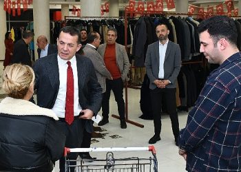 Yenişehir Belediyesi 55 bin vatandaşa temel gereksinim gereci dayanağı verdi
