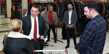 Yenişehir Belediyesi 55 bin vatandaşa temel gereksinim gereci dayanağı verdi