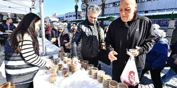 6 Şubat zelzelesinde hayatını kaybedenler İzmir’de anıldı